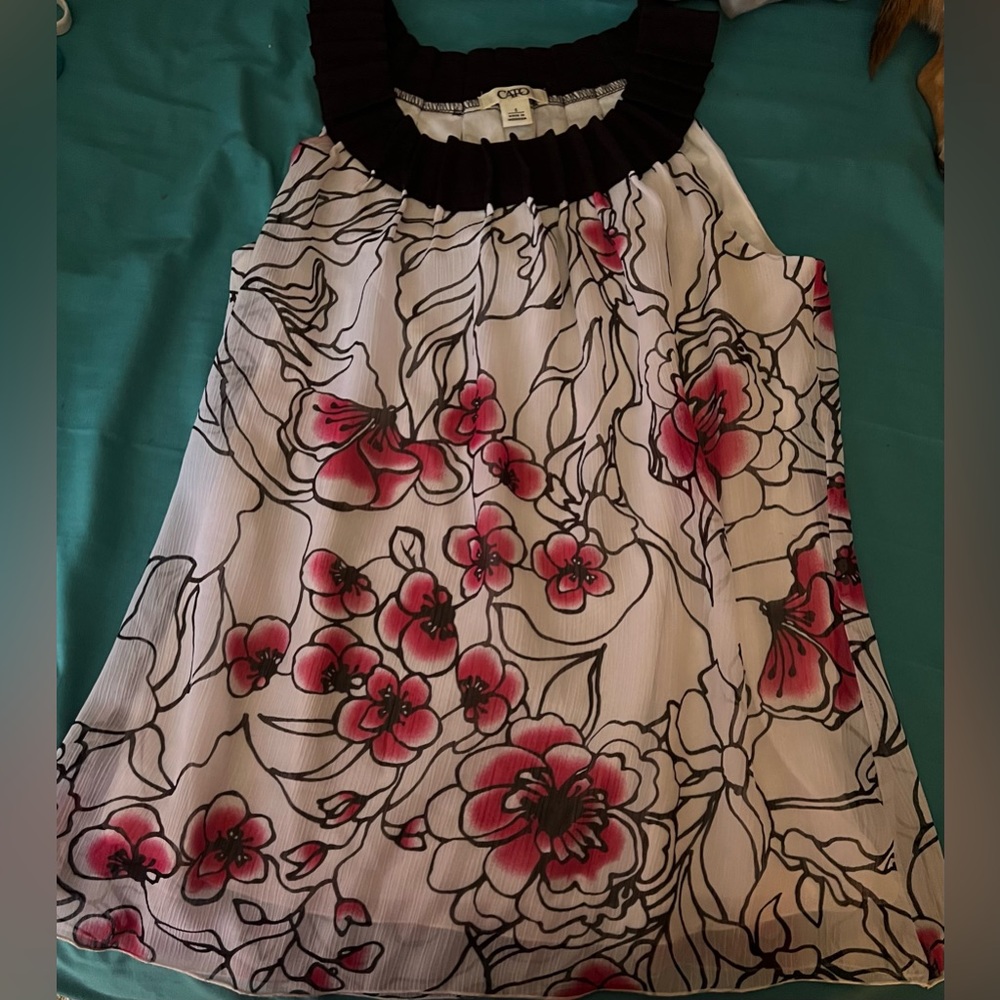 Women’s Size Small Sleeveless Top Like New